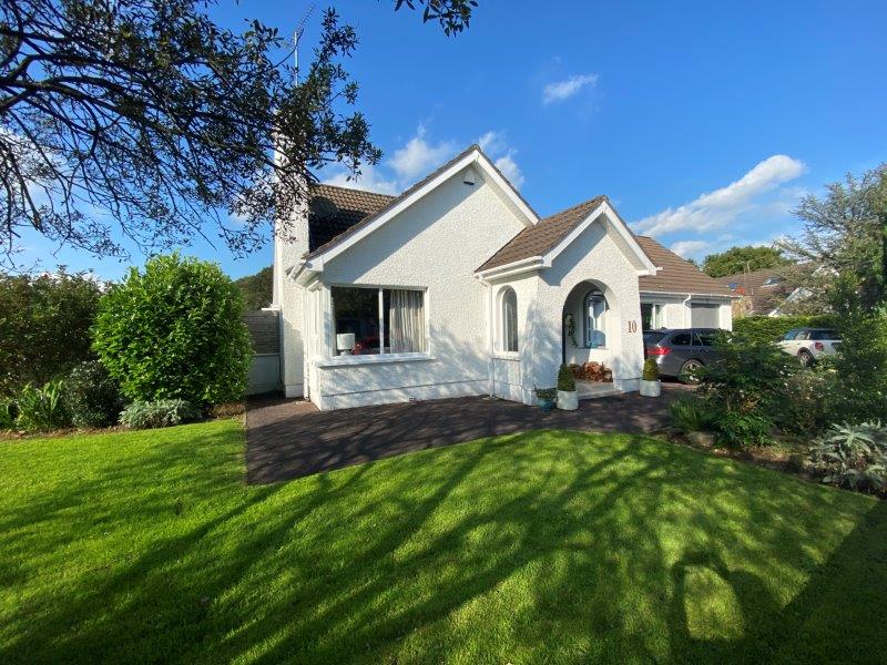 10 Rossland Park, Broughshane Stunning Detached 5 Bedroom Home L&B