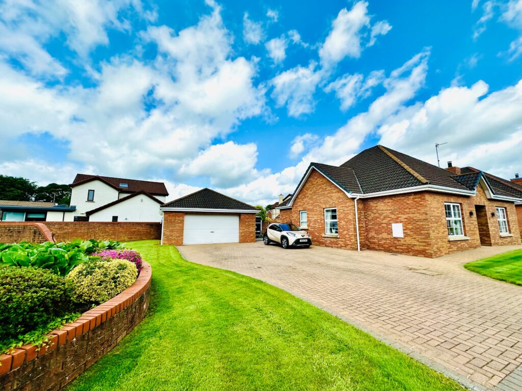 53 Rectory Fields, Broughshane...Prime Location... L&B