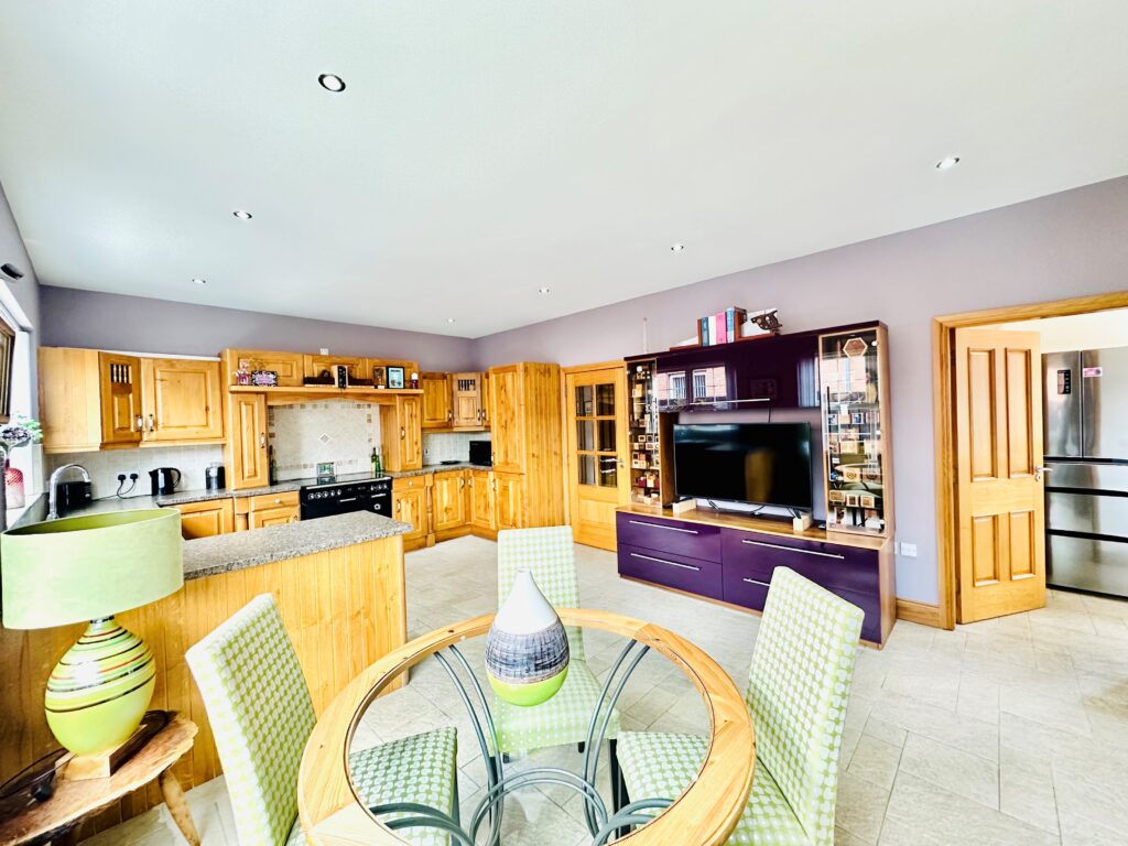 53 Rectory Fields, Broughshane...Prime Location... L&B